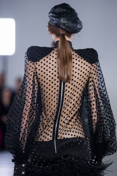 Look 195